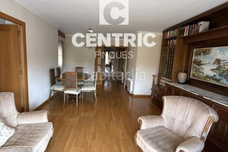 Dúplex ático dúplex en venta con 4 habitaciones estudio en Terrassa