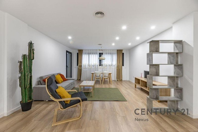 Planta baja en carrer de pere fizes planta baja impecable con acabados de alta calidad, suite y eficiencia energética en Terrassa