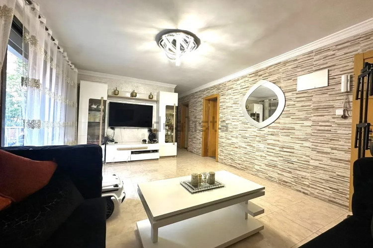 Piso en Barrio Ca n'Anglada