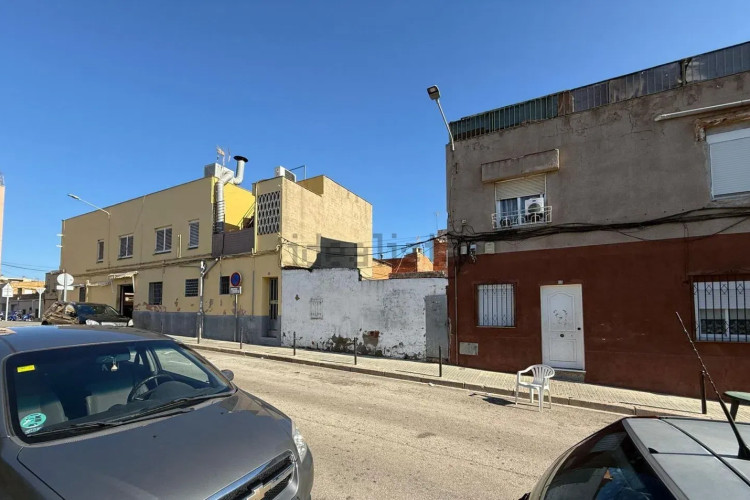 Casa independiente en Barrio Torre-sana