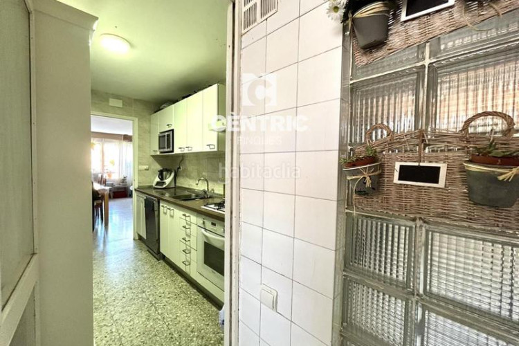 Piso torrent den pere parres, piso de 4habs. 2 wc en Terrassa