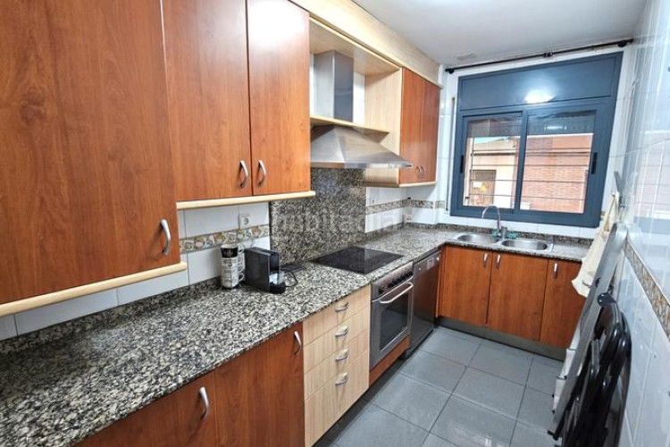 Planta baja en carrer de ricardo caro 31 exclusiva vivienda seminueva con parquing en Terrassa
