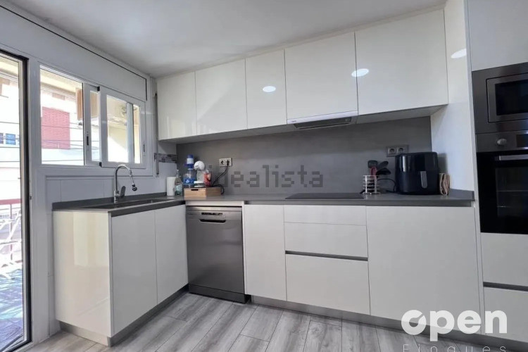 Dúplex en calle de Frederic Mistral