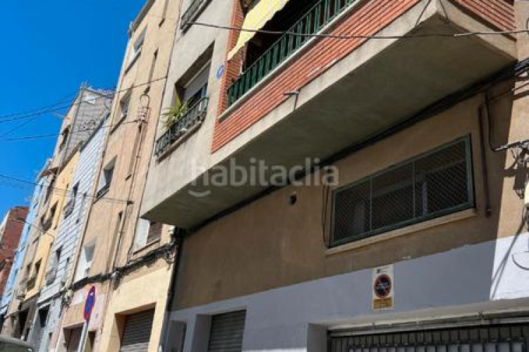 Piso en carrer del germà joaquim 135 piso en venta en Terrassa
