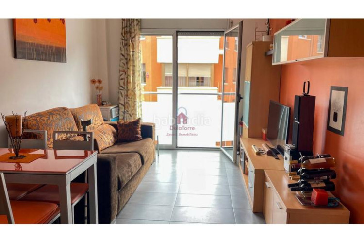 Piso  seminuevo en venta tocando avda. de barcelona de 35m construidos. en Terrassa