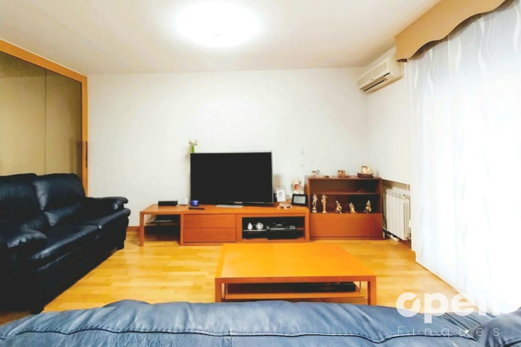 de Rocafort, Les Arenes - La Gru00EDpia  Can Montllor