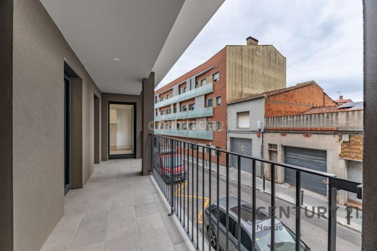 Piso en carrer de pere fizes primera planta impecable con acabados de alta calidad, suite, terraza y eficiencia energética en Terrassa