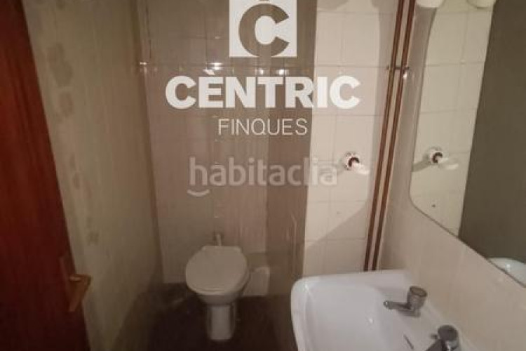 Piso gran piso, 4 habitaciones, genial ubicación en Terrassa