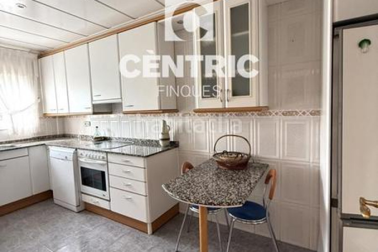 Dúplex ático dúplex en venta con 4 habitaciones estudio en Terrassa