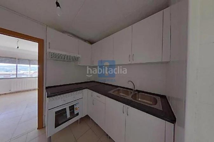 Piso inmueble ilegalmente okupado situado en la calle europa 4, esc. c, 52, , barcelona en Terrassa