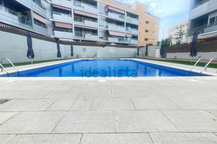 Piso en avenida de la Lacetània, 58