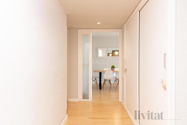 Piso pis al centre amb dues places daparcament i traster en Terrassa