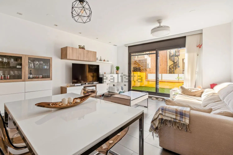 Chalet adosado en Barrio Les Arenes
