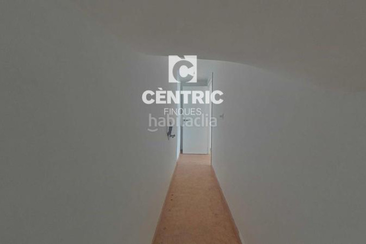Piso amplio piso reformado con 4 habitaciones y ascensor ideal para familias o inversores! en Terrassa