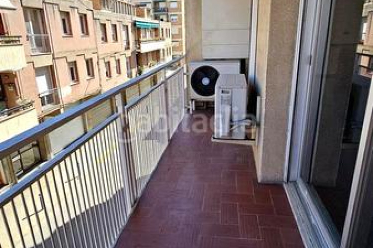 Piso gran piso junto parc vallparadis en Vallparadís - Antic Poble de Sant Pere Terrassa