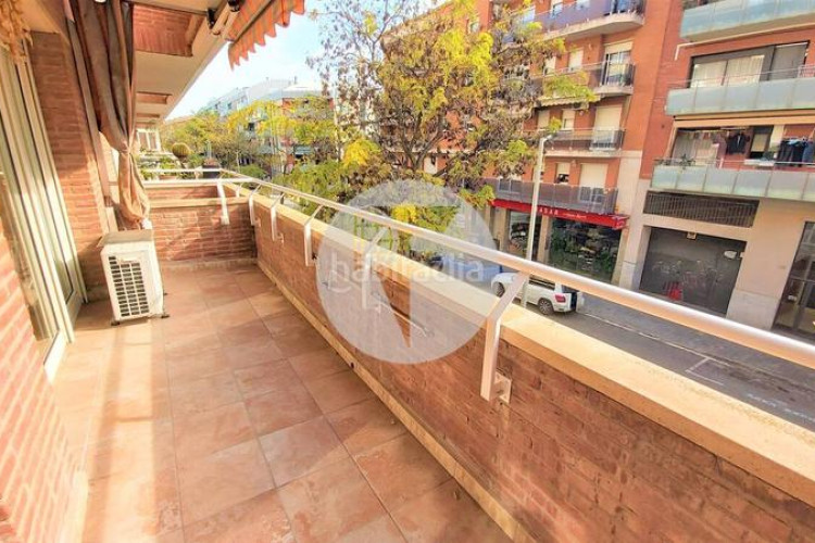 Piso espectacular piso de 113 m con gran balcón en zona olímpica en Terrassa