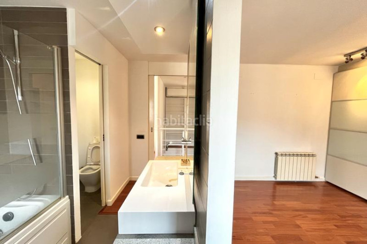 Dúplex exclusivo ático-dúplex con 2 terrazas privadas y luz natural en Sant Pere Nord en Terrassa