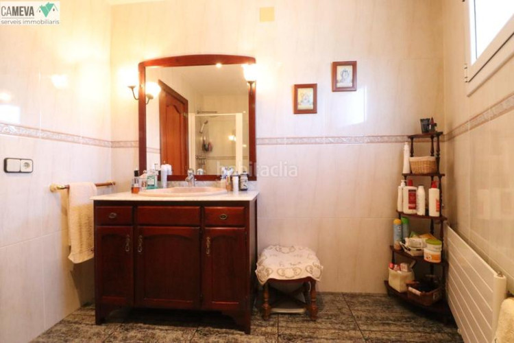 Casa única e impresionante finca a 4 vientos con piscina y jardin en Terrassa