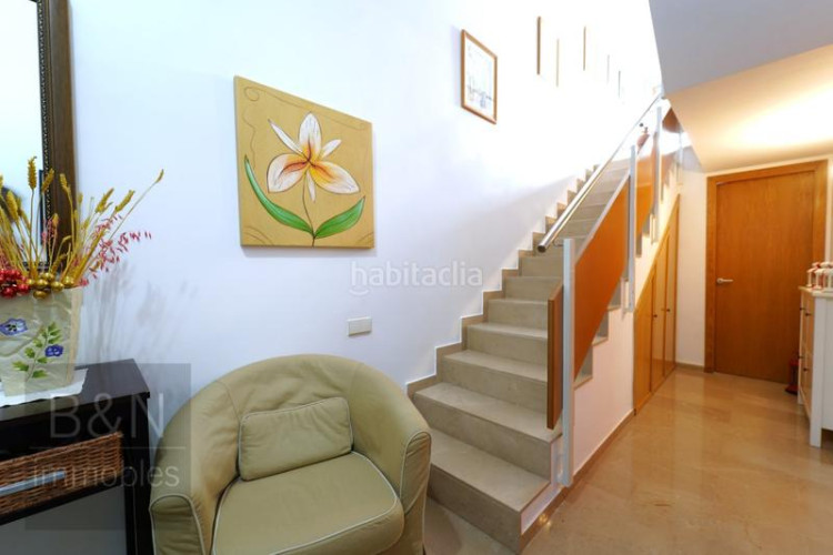 Dúplex espectacular terraza, garaje privado capacidad para 4 coches, vivienda amplia y luminosa! en Terrassa