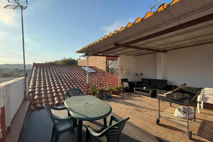 Chalet adosado en calle de la Manxa