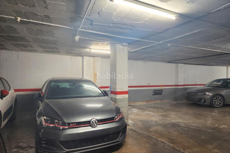 Piso  con parking y trastero en La Maurina Terrassa