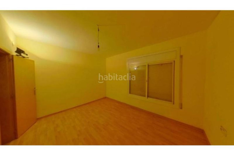 Piso  en venta en escola industrialplaça de catalunya en Terrassa