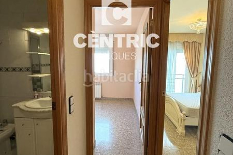 Dúplex ático dúplex en venta con 4 habitaciones estudio en Terrassa