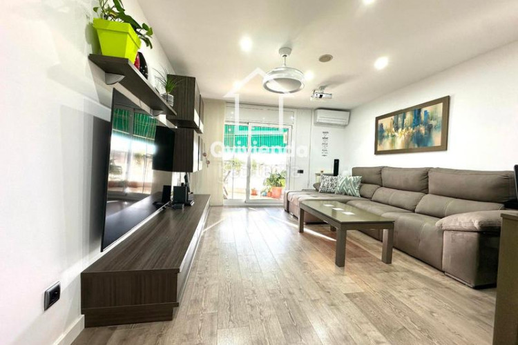 Piso  reformado y luminoso junto a la carretera de montcada en Terrassa