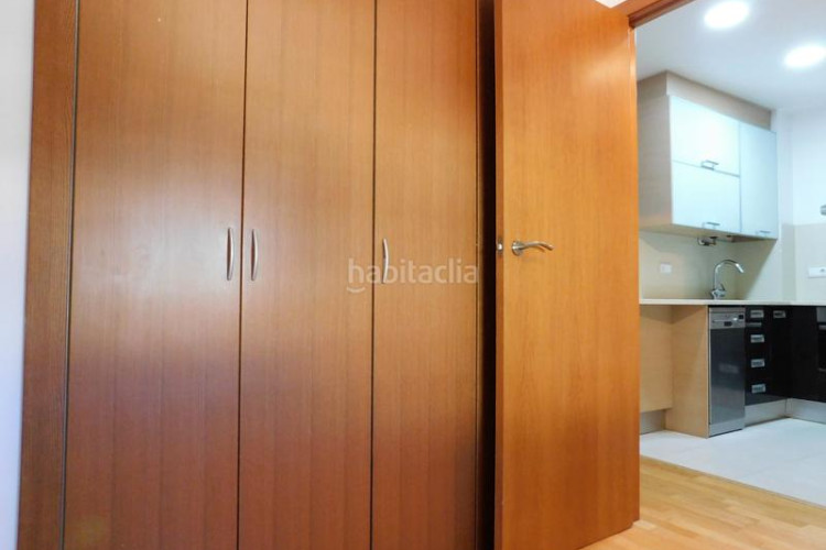 Dúplex atico duplex, 2 habitaciones y terraza en Ca n'Aurell Terrassa