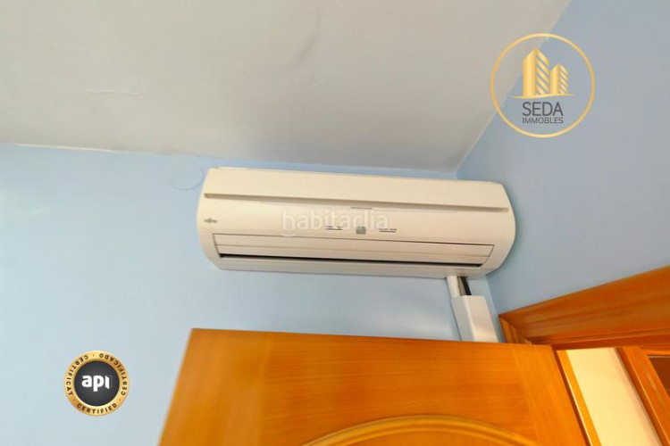 Casa dos viviendas independientes en una sola casa en la gripia – les arenes en Terrassa