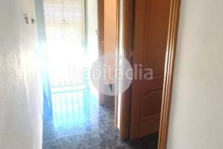 Casa encantadora casa independiente en Can Parellada, perfecta para dos familias en Terrassa