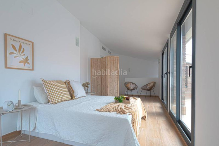 Dúplex en catalunya 74 dúplex de obra nueva e estrenar en sant pere en Terrassa