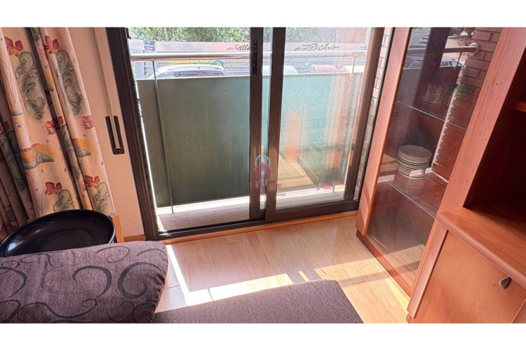 Poetesa Capara, Sant Pere Nord