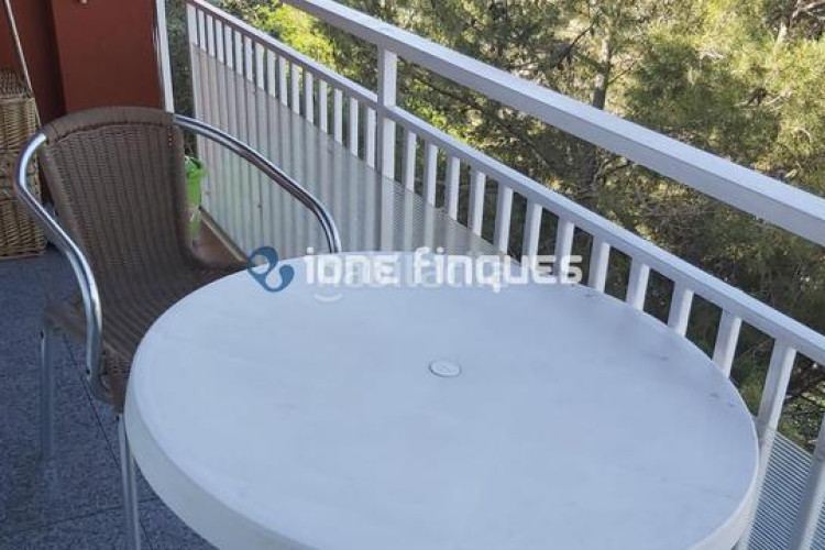 Piso ione finques ofrece en Can Parellada Terrassa