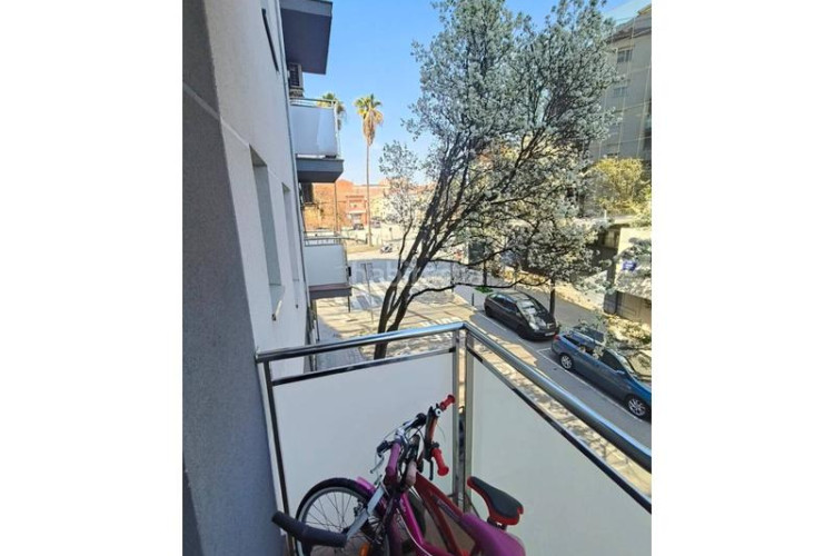 Piso  reformado para entrar a vivir. en La Cogullada Terrassa