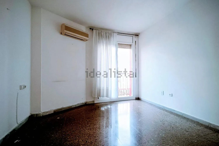 Piso en avenida de Josep Tarradellas