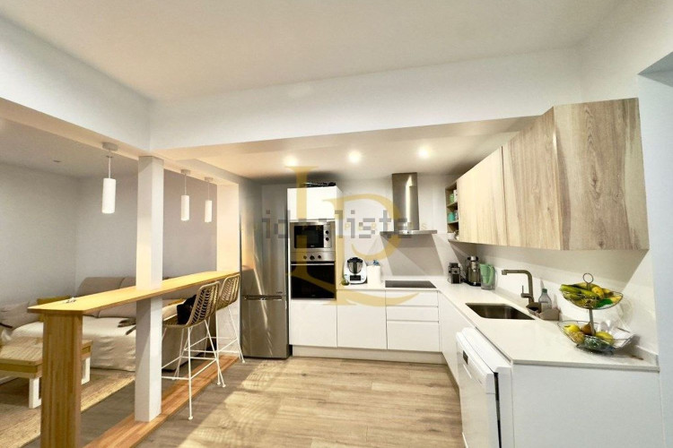 Chalet adosado en venta en Calle de Solsona