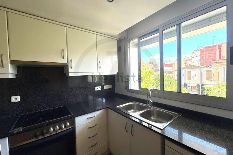 Piso en plaza del Vapor Ventalló