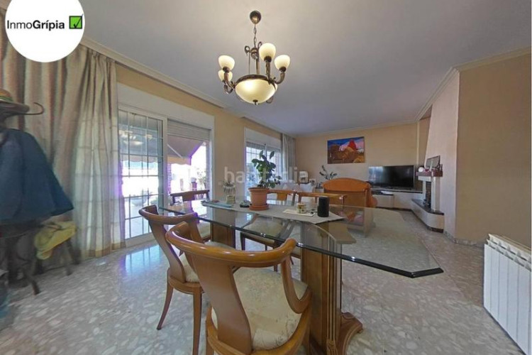 Casa  en venta en les arenescan montllorla grípia08227 en Terrassa