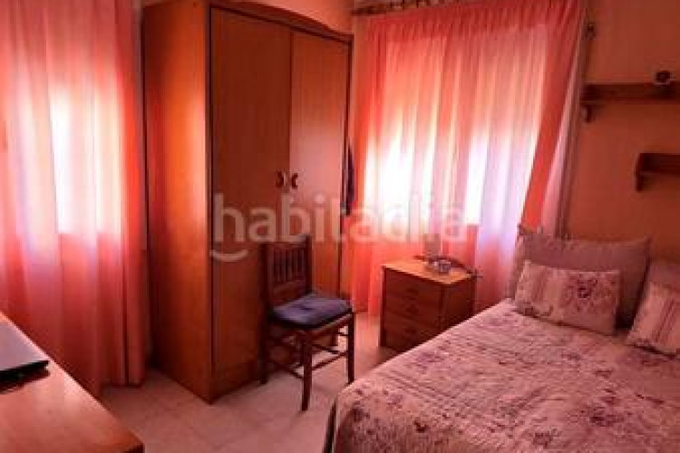 Casa  cantonera, ideal para 2 familias en Ca n'Anglada Terrassa