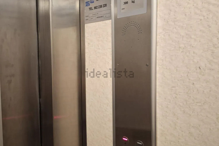 Piso en calle Ample