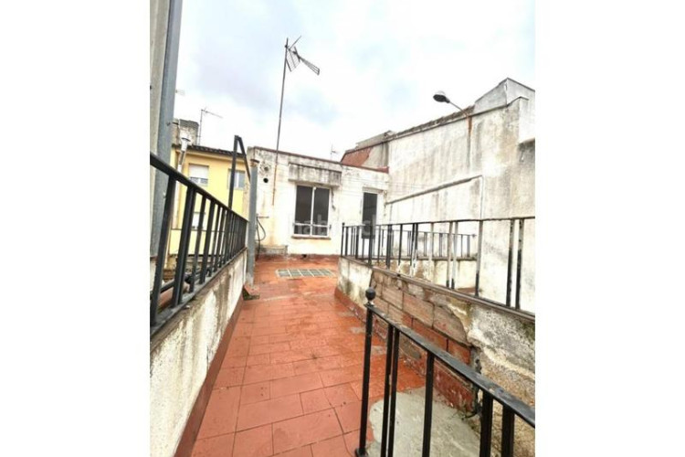 Casa  para dejar a su gusto en Ca n'Aurell Terrassa