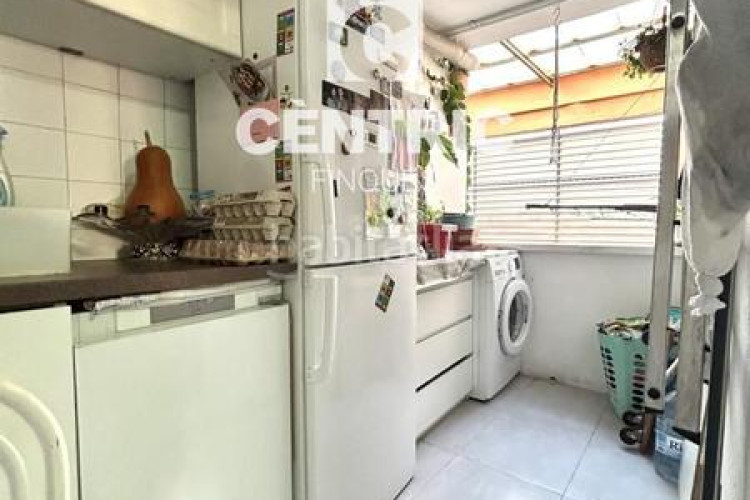 Piso torrent den pere parres, piso de 4habs. 2 wc en Terrassa