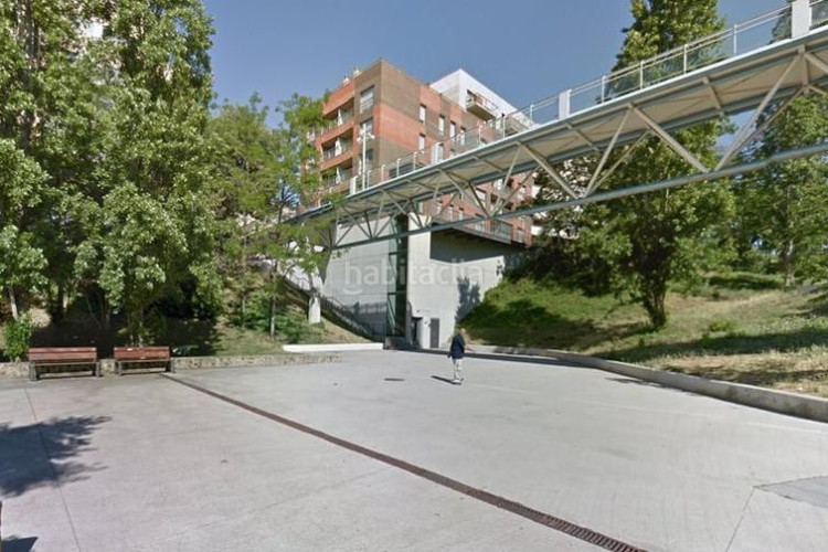 Dúplex junto iglesias sant pere en Barri del Centre Terrassa