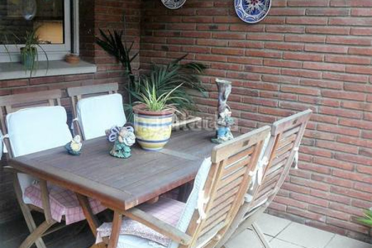 Casa gran casa cantonera en Ca n'Aurell Terrassa