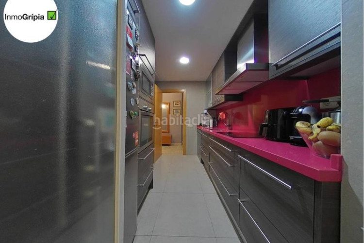 Piso  en venta en les arenescan montllorla grípia08227 en Terrassa