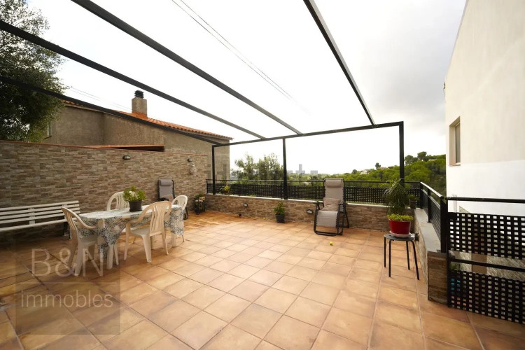 Casa independiente en Barrio Les Martines