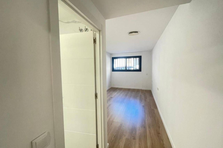 Pere de Fizes, Sant Pere