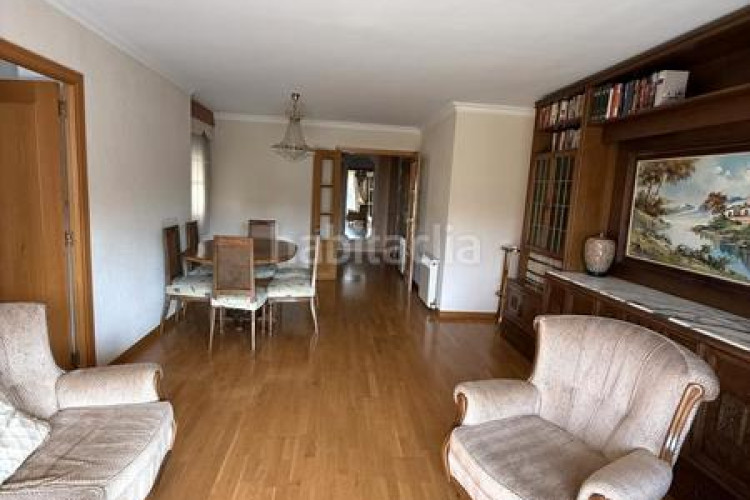 Dúplex atico-duplex de 4 habitaciones + estudio, 2 terrazas y parking en Terrassa