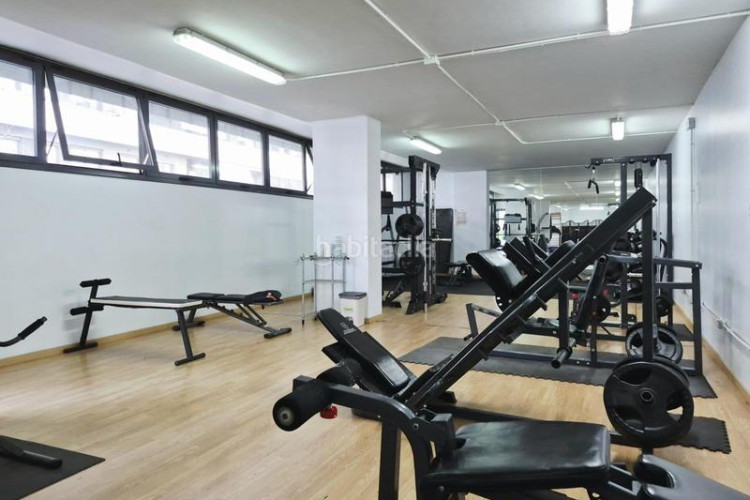 Piso edifici residencial blau cel de 3 hab con terraza 12 m2 sur 2 piscinas, gimnasio, conserjeria y mas en Terrassa